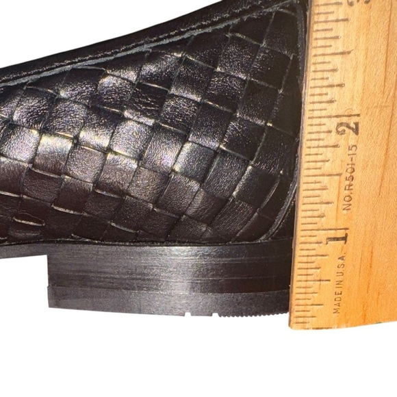 Men’s Vinci Black Woven Leather Loafers Slip-On Dress Shoes Size 39 (6-6.5) main image 5